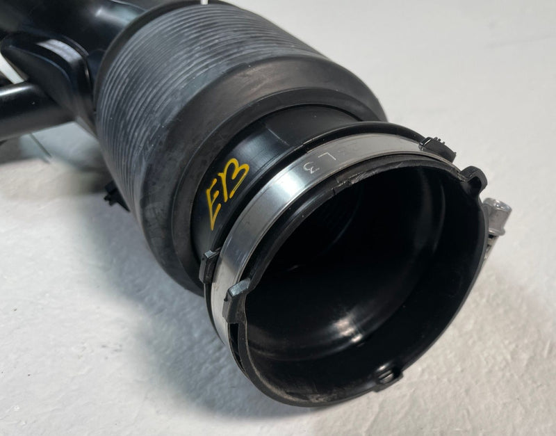 Load image into Gallery viewer, 2021-2025 HYUNDAI SANTA FE ENGINE AIR INTAKE PIPE TUBE 2.5L 28130-L1600 # 106914
