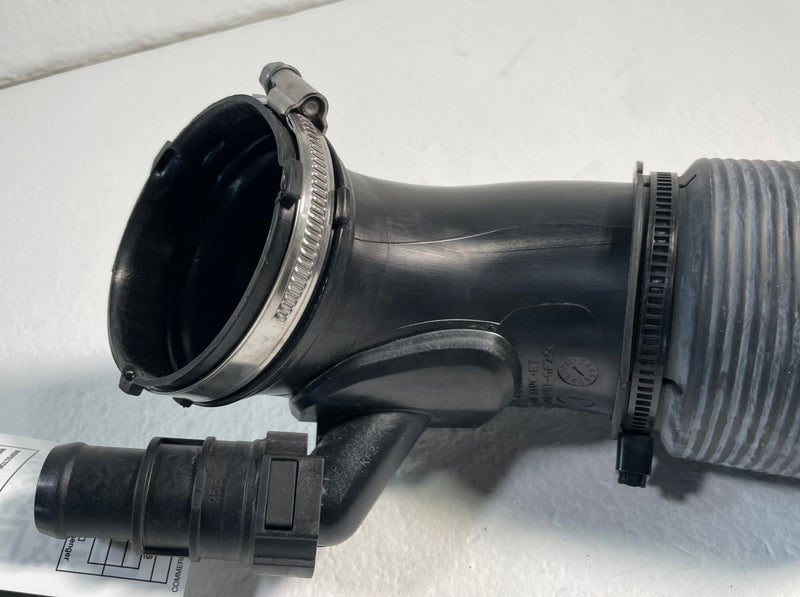 Load image into Gallery viewer, 2021-2025 HYUNDAI SANTA FE ENGINE AIR INTAKE PIPE TUBE 2.5L 28130-L1600 # 106914
