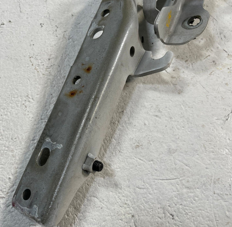 Load image into Gallery viewer, 19-25 ACURA RDX FRONT LEFT &amp; RIGHT SIDE HOOD BONNET HINGES PAIR WHITE # 109709
