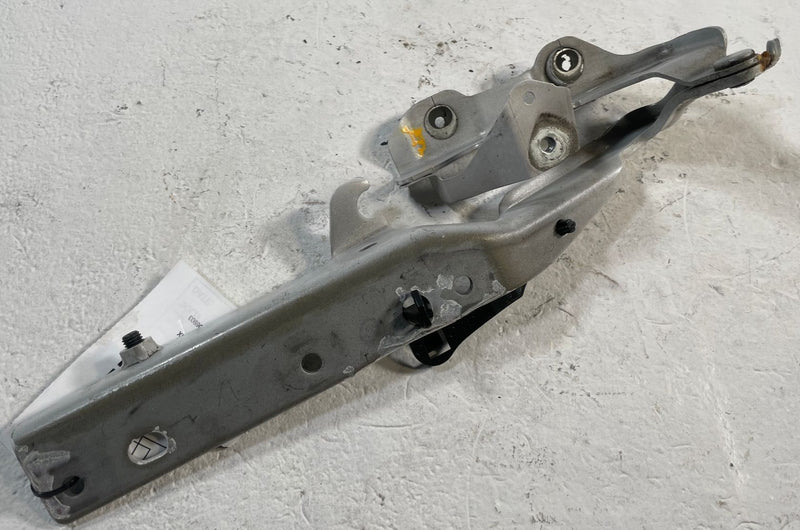 Load image into Gallery viewer, 19-25 ACURA RDX FRONT LEFT &amp; RIGHT SIDE HOOD BONNET HINGES PAIR WHITE # 109709
