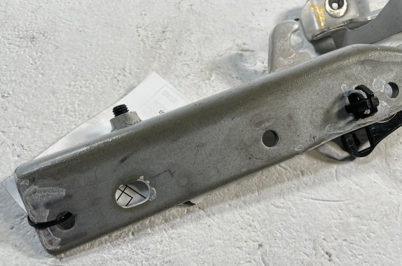 Load image into Gallery viewer, 19-25 ACURA RDX FRONT LEFT &amp; RIGHT SIDE HOOD BONNET HINGES PAIR WHITE # 109709
