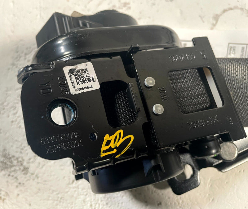 Load image into Gallery viewer, 2019-2023 GENESIS G70 FRONT LEFT DRIVER SIDE SEAT BELT SEATBELT RETRACTOR 113878
