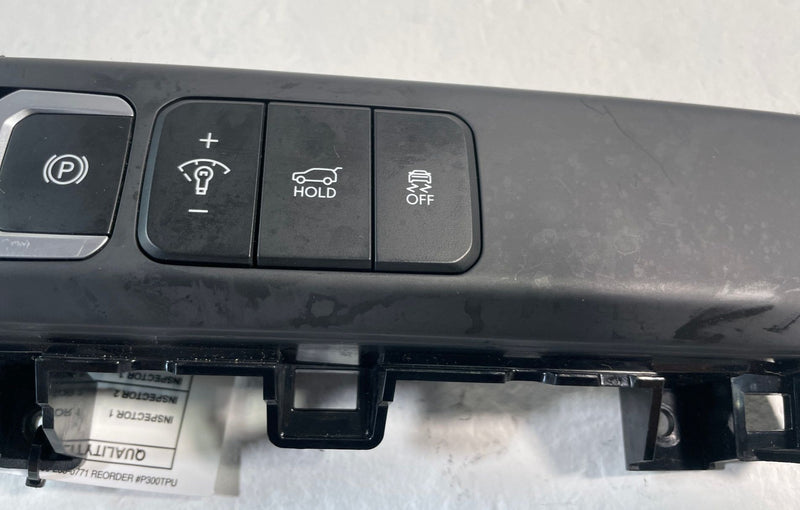Load image into Gallery viewer, 24-25 HYUNDAI SANTA FE ELECTRIC PARKING BRAKE &amp; TRACTION CONTROL SWITCH # 106920
