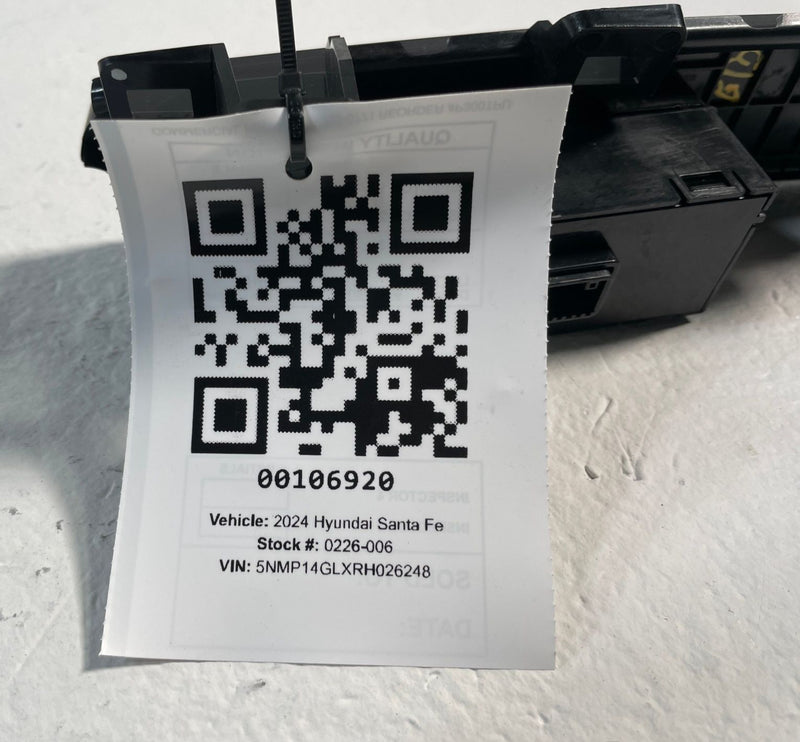 Load image into Gallery viewer, 24-25 HYUNDAI SANTA FE ELECTRIC PARKING BRAKE &amp; TRACTION CONTROL SWITCH # 106920
