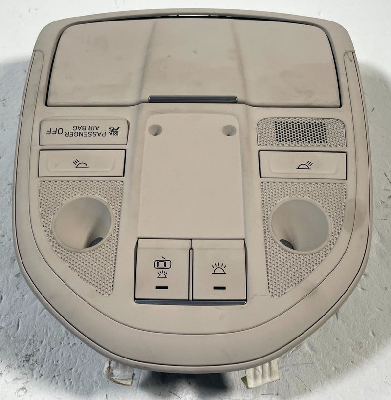Load image into Gallery viewer, 2019 - 2023 GENESIS G70 ROOF OVERHEAD CONSOLE DOME LIGHT LAMP W/ SWITCH # 113840
