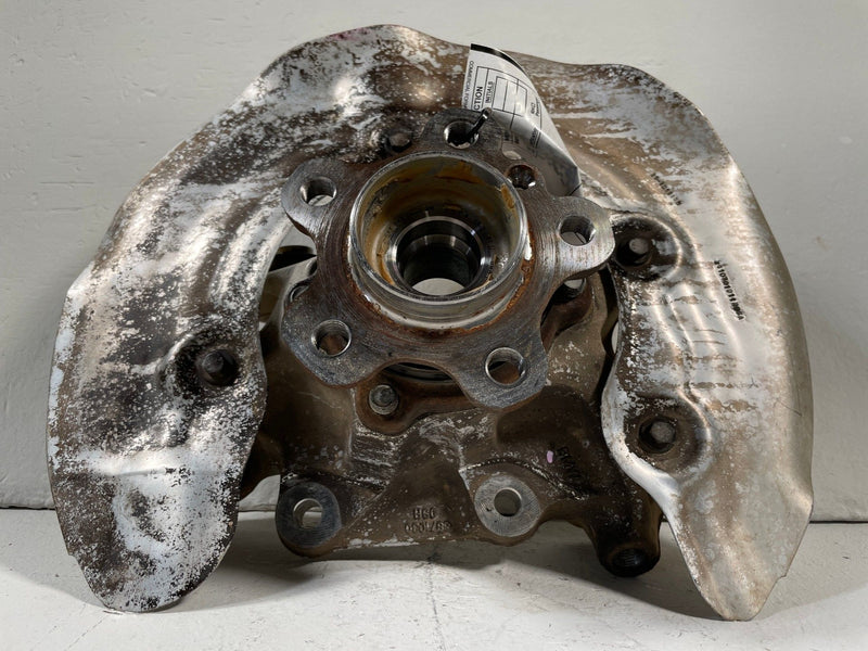 Load image into Gallery viewer, 2018 - 2024 BMW X3 G01 REAR RIGHT PASSENGER SIDE SPINDLE KNUCKLE HUB # 108307
