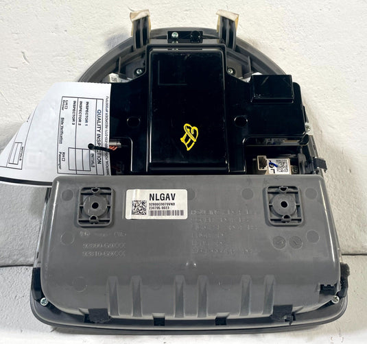 2019 - 2023 GENESIS G70 ROOF OVERHEAD CONSOLE DOME LIGHT LAMP W/ SWITCH