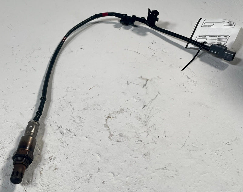 Load image into Gallery viewer, 2019 - 2023 GENESIS G70 ENGINE DOWNSTREAM LAMBDA O2 OXYGEN SENSOR 2.0L # 113918
