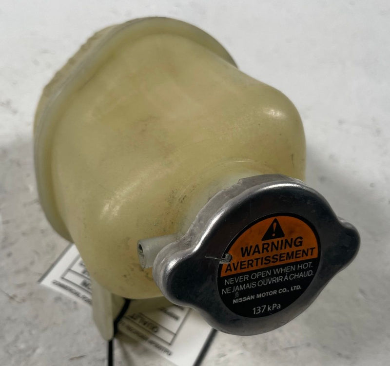 Load image into Gallery viewer, 2016-24 INFINITI Q50, 17-22 Q60 ENGINE COOLANT RESERVOIR TANK BOTTLE # 112459
