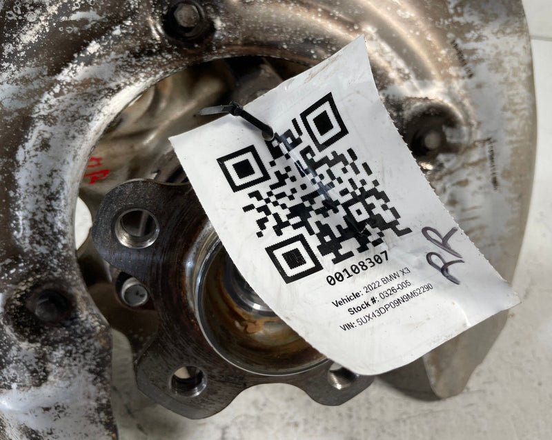 Load image into Gallery viewer, 2018 - 2024 BMW X3 G01 REAR RIGHT PASSENGER SIDE SPINDLE KNUCKLE HUB # 108307

