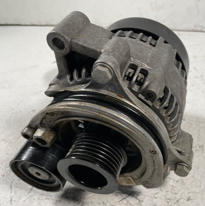 Load image into Gallery viewer, 2020 - 2025 BMW X3 X4 G01 G02 ENGINE ALTERNATOR GENERATOR UNIT 14V 180A # 108322
