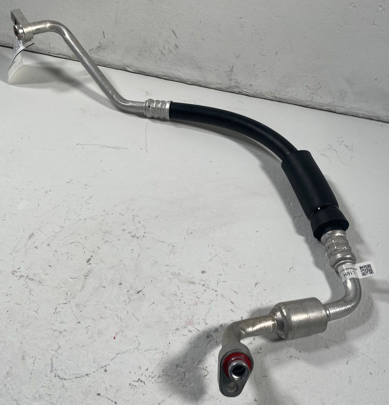 Load image into Gallery viewer, 2021 - 2024 FORD EXPLORER A/C AC AIR CONDITIONER SUCTION LINE HOSE 2.3L # 111033
