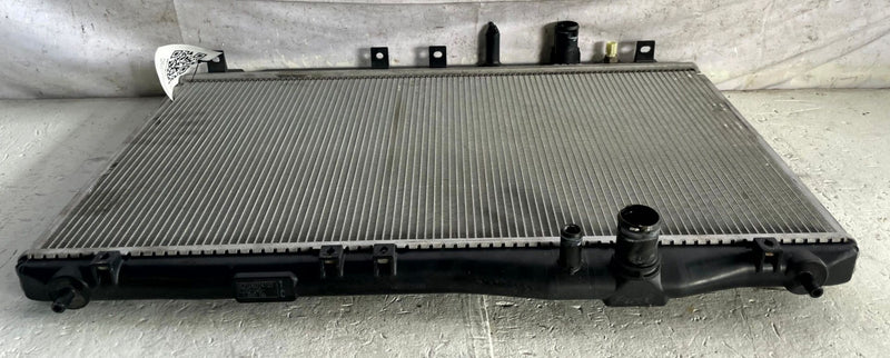Load image into Gallery viewer, 16-22 ACURA ILX ENGINE COOLANT COOLING RADIATOR ASSEMBLY 19010-R4H-A02 # 113673
