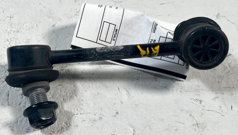 Load image into Gallery viewer, 2019-2026 GENESIS G70 REAR RIGHT STABILIZER ANTI ROLL SWAY BAR END LINK # 113873
