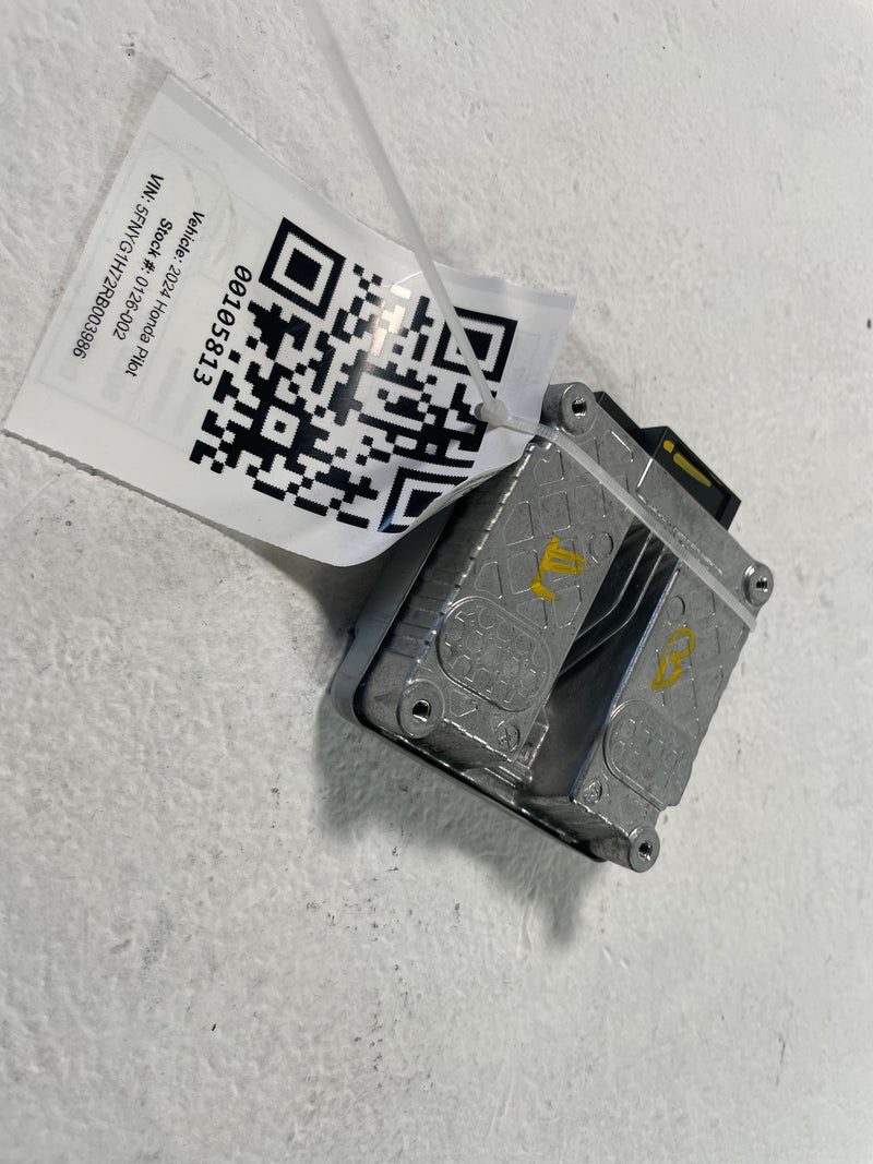 Load image into Gallery viewer, 2023-2025 HONDA PILOT POWER SUPPLY VOLTAGE STABILIZER CONTROL MODULE # 105813

