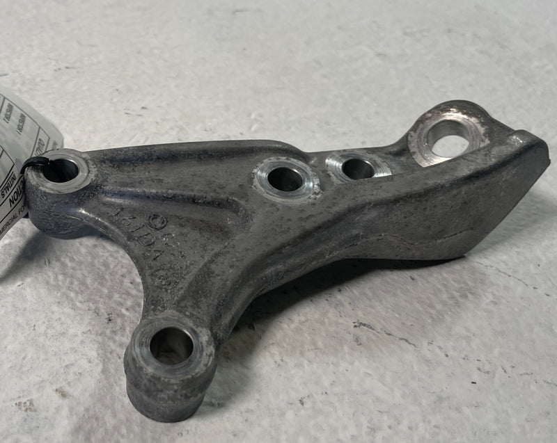 Load image into Gallery viewer, 23-25 HONDA PILOT AWD TRANSMISSION TRANSFER CASE MOUNT SUPPORT BRACKET # 105796
