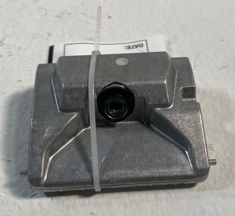 Load image into Gallery viewer, 2024-25 HYUNDAI SANTA FE FRONT WINDSHIELD LANE DEPARTURE ASSIST CAMERA # 106923
