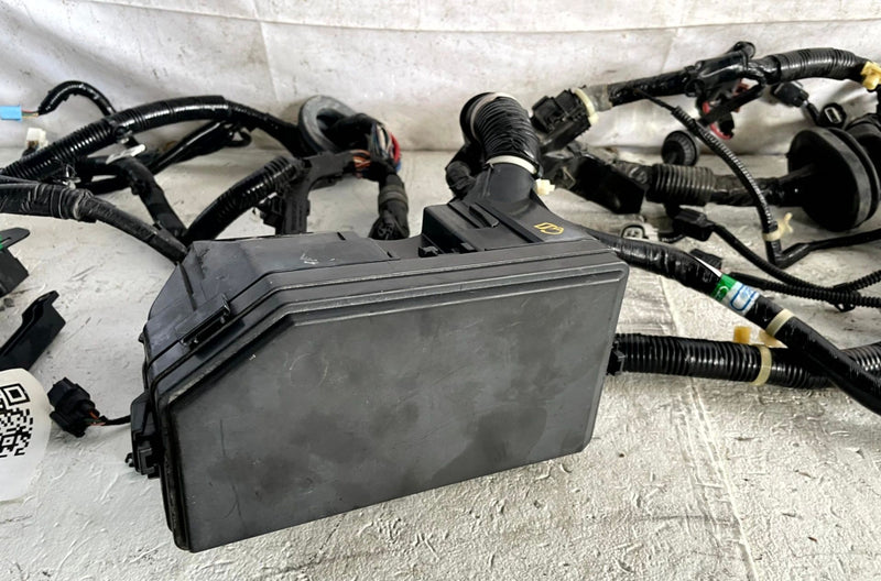 Load image into Gallery viewer, 2019 - 2022 ACURA ILX ENGINE BAY ROOM WIRE WIRING HARNESS 3220A-TX6-A # 113658

