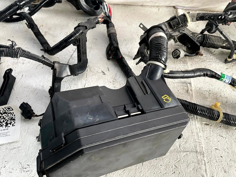 Load image into Gallery viewer, 2019 - 2022 ACURA ILX ENGINE BAY ROOM WIRE WIRING HARNESS 3220A-TX6-A # 113658
