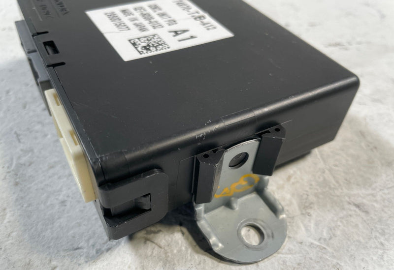 Load image into Gallery viewer, 2019-2025 ACURA RDX REAR LIFTGATE POWER CONTROL MODULE UNIT # 109715

