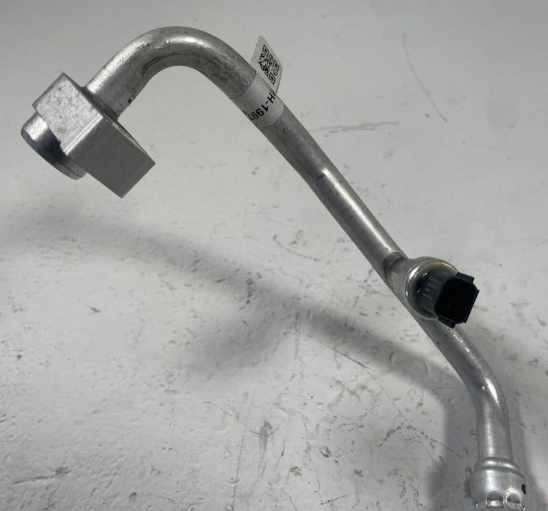 Load image into Gallery viewer, 2020 - 2024 FORD EXPLORER A/C AIR CONDITIONER DISCHARGE HOSE PIPE 2.3L # 111023
