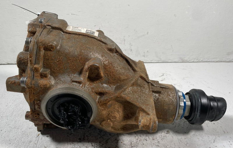 Load image into Gallery viewer, 2018 - 2025 BMW X3 X4 G01 G02 REAR AXLE DIFFERENTIAL CARRIER 2.0L #108339
