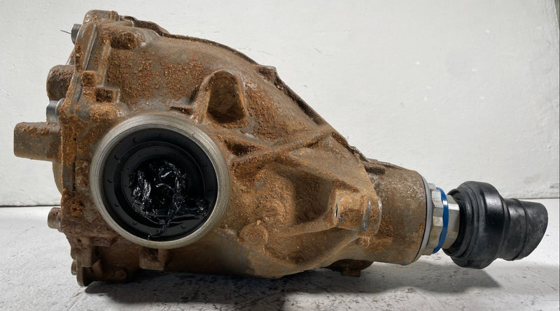 Load image into Gallery viewer, 2018 - 2025 BMW X3 X4 G01 G02 REAR AXLE DIFFERENTIAL CARRIER 2.0L #108339

