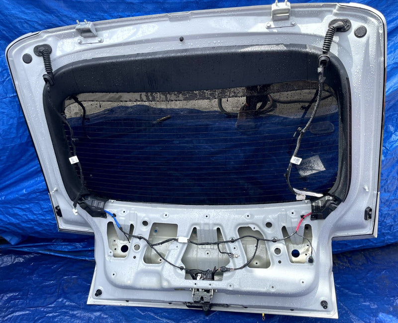 Load image into Gallery viewer, HYUNDAI IONIQ 5 TRUNK LID DECK TAIL GATE TAILGATE ASSEMBLY GRAY 22-24 # 108859
