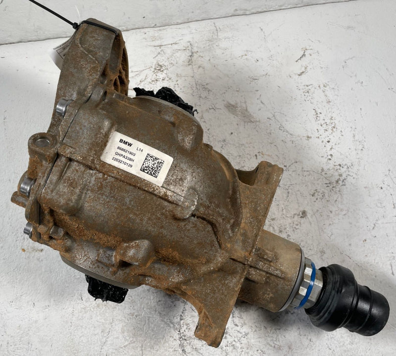 Load image into Gallery viewer, 2018 - 2025 BMW X3 X4 G01 G02 REAR AXLE DIFFERENTIAL CARRIER 2.0L #108339
