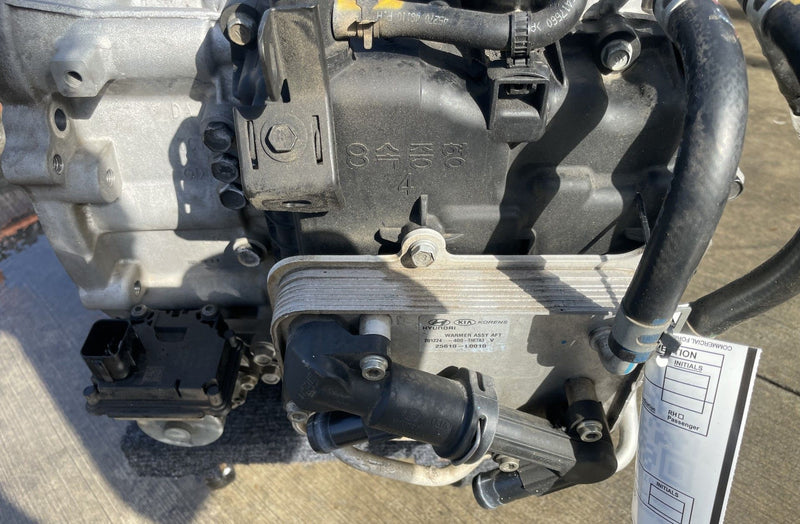 Load image into Gallery viewer, HYUNDAI TUCSON FWD AUTOMATIC TRANSMISSION ASSEMBLY 2.5L 41K MILES 22-24 # 113734
