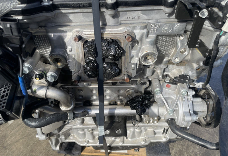 Load image into Gallery viewer, HYUNDAI TUCSON FWD AUTOMATIC ENGINE ASSEMBLY 2.5L 40K MILES 2022-2024 # 113733
