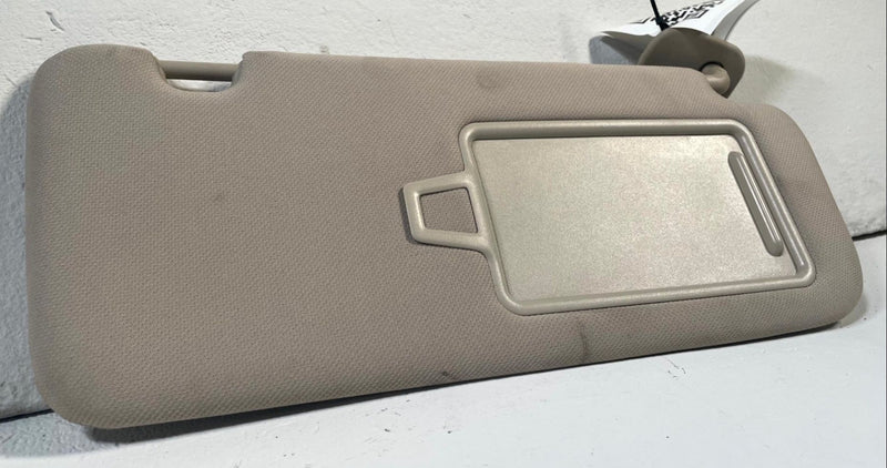 Load image into Gallery viewer, 2019 - 2025 GENESIS G70 FRONT RIGHT PASSENGER SIDE SUNVISOR SUN VISOR # 113871
