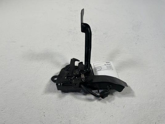 2022 - 2026 TOYOTA TUNDRA SEQUOIA FRONT HOOD BONNET LATCH LOCK UNIT