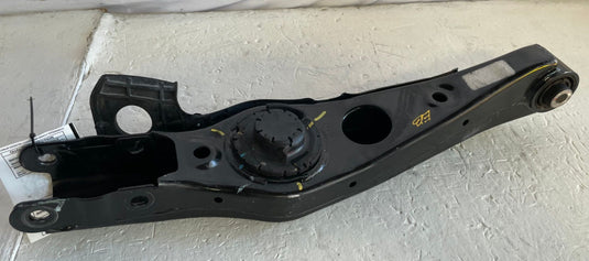 2022-2026 HYUNDAI SANTA FE FWD REAR LEFT LOWER CONTROL ARM SPRING PERCH