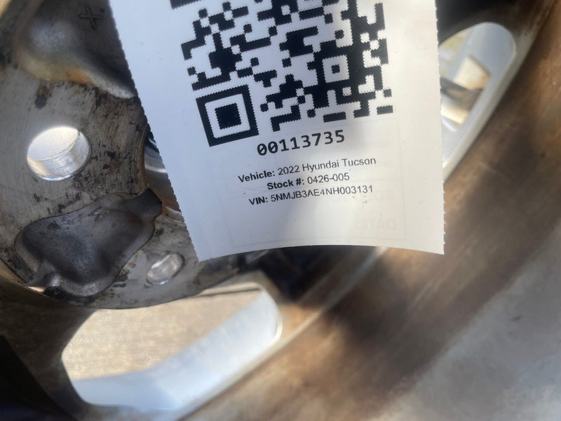 Load image into Gallery viewer, HYUNDAI TUCSON 17x7 5 SPOKE SILVER ALLOY WHEEL W/TIRE (ONLY#1) 22-24 # 113735
