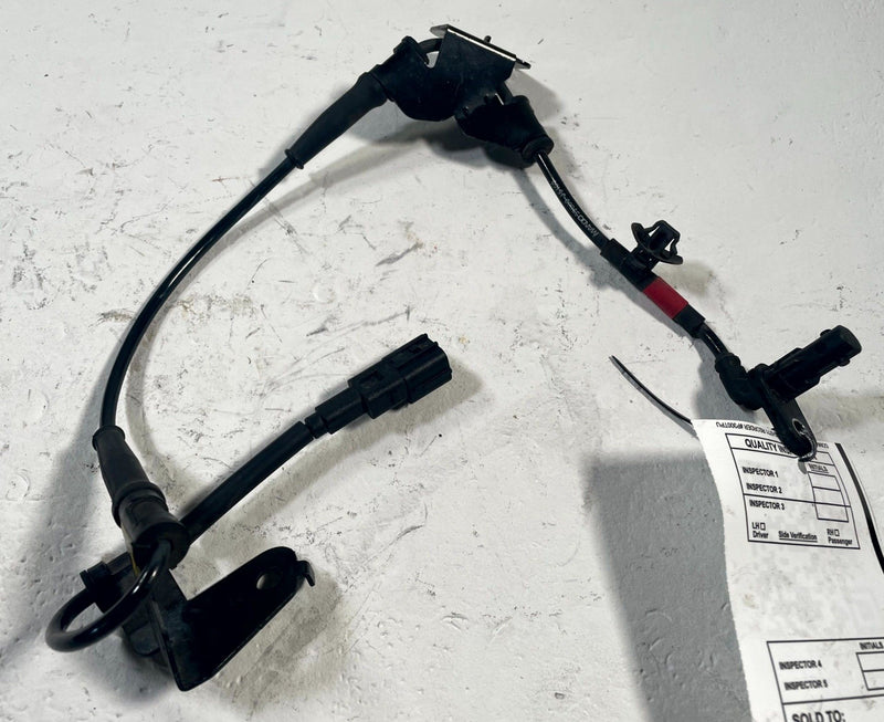 Load image into Gallery viewer, 2019-2026 GENESIS G70 FRONT RIGHT PASSENGER SIDE ABS WHEEL SPEED SENSOR # 113869
