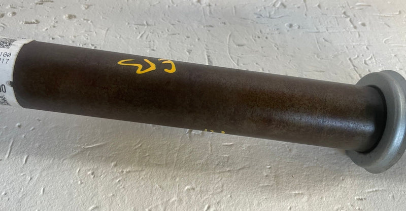 Load image into Gallery viewer, 2022-2026 HYUNDAI TUCSON FWD FRONT RIGHT SIDE AXLE SHAFT 49560CW100 2.5L #113726
