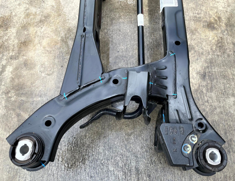 Load image into Gallery viewer, 24-26 HYUNDAI SANTA FE FWD REAR SUSPENSION CRADLE CROSSMEMBER SUBFRAME # 111297
