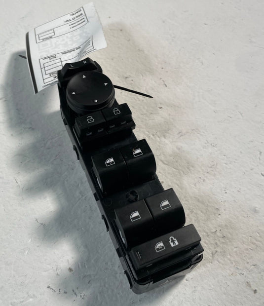 2024 - 2025 HYUNDAI SANTA FE FRONT LEFT SIDE MASTER DOOR WINDOW SWITCH