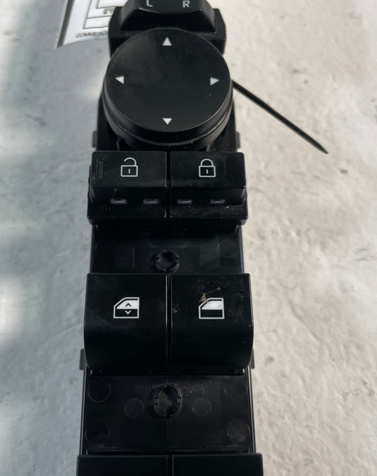 2024 - 2025 HYUNDAI SANTA FE FRONT LEFT SIDE MASTER DOOR WINDOW SWITCH