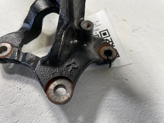 2022-2026 TOYOTA TUNDRA SEQUOIA FRONT RIGHT ENGINE FRAME MOUNT BRACKET