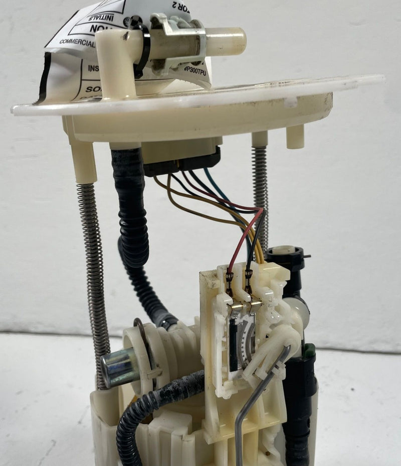 Load image into Gallery viewer, 17 INFINITI Q60 FUEL GAS TANK PUMP SENDING UNIT ASSEMBLY 3.0L 170404HK0A #112528
