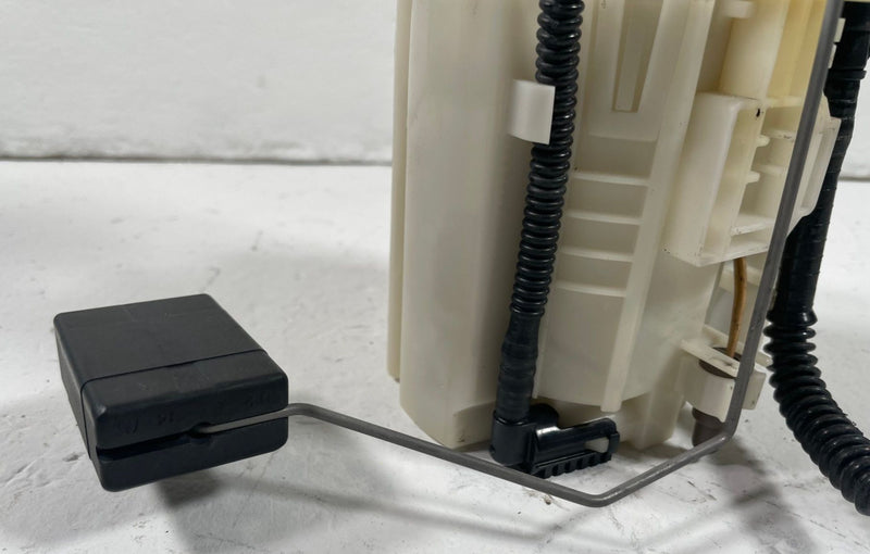 Load image into Gallery viewer, 17 INFINITI Q60 FUEL GAS TANK PUMP SENDING UNIT ASSEMBLY 3.0L 170404HK0A #112528
