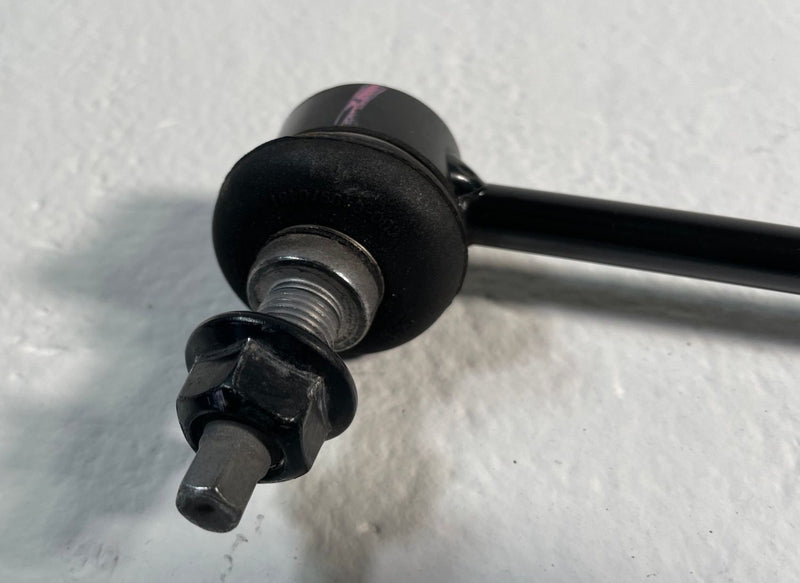 Load image into Gallery viewer, 2019 - 2025 HYUNDAI SANTA FE FRONT LEFT SUSPENSION STABILIZER SWAY BAR # 106887
