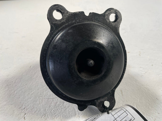 2022-2026 TOYOTA TUNDRA FRONT RIGHT ENGINE MOUNT INSULATOR BRACKET