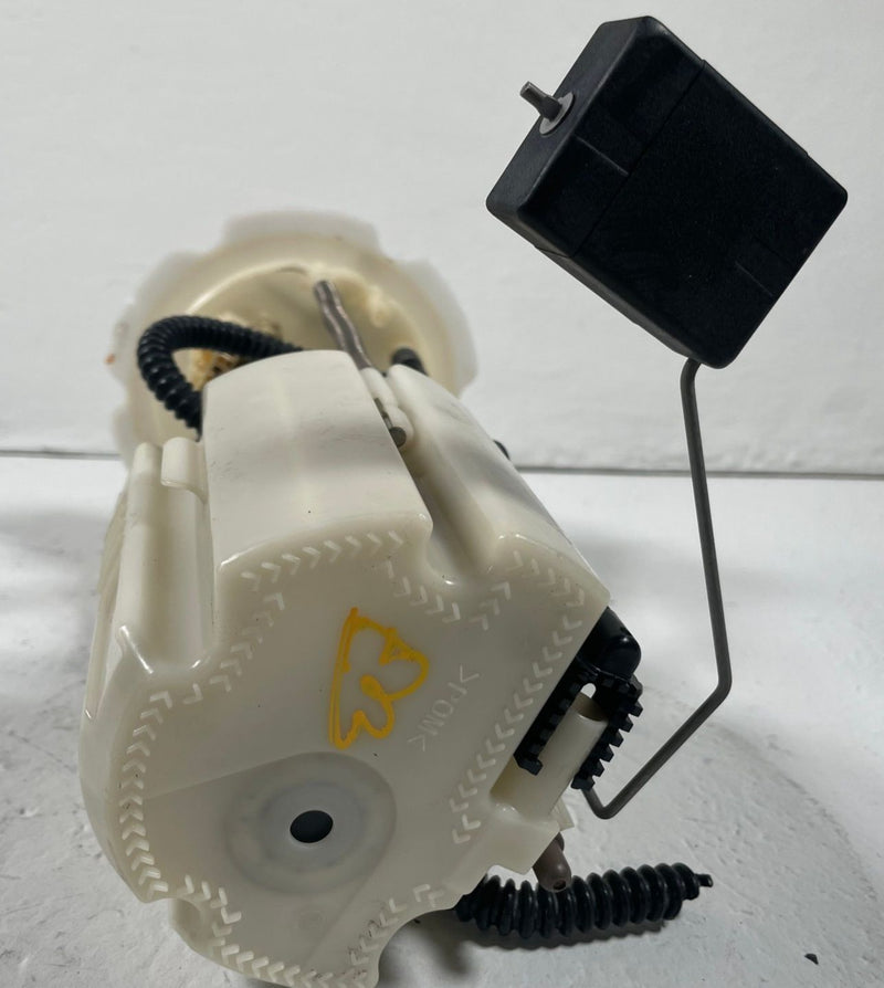 Load image into Gallery viewer, 17 INFINITI Q60 FUEL GAS TANK PUMP SENDING UNIT ASSEMBLY 3.0L 170404HK0A #112528
