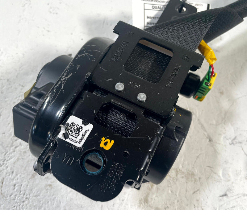 Load image into Gallery viewer, 2019 - 2026 GENESIS G70 FRONT RIGHT PASSENGER SIDE SEATBELT RETRACTOR # 113870
