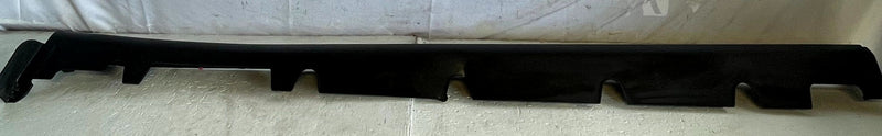 Load image into Gallery viewer, 2022-2024 HYUNDAI IONIQ 5 RIGHT SIDE SKIRT ROCKER PANEL MOLDING BLACK # 108861
