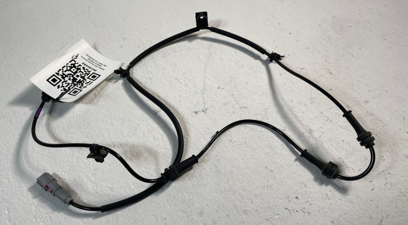 Load image into Gallery viewer, 2024 - 2026 HYUNDAI SANTA FE FRONT LEFT SIDE ABS WHEEL SPEED SENSOR # 106888
