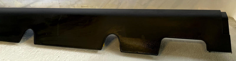 Load image into Gallery viewer, 2022-2024 HYUNDAI IONIQ 5 RIGHT SIDE SKIRT ROCKER PANEL MOLDING BLACK # 108861

